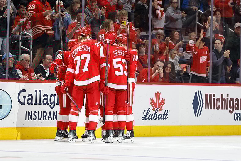 NHL: Philadelphia Flyers at Detroit Red Wings