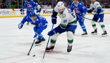 Vancouver Canucks Shock Avalanche 8-6 in High-Scoring Thriller