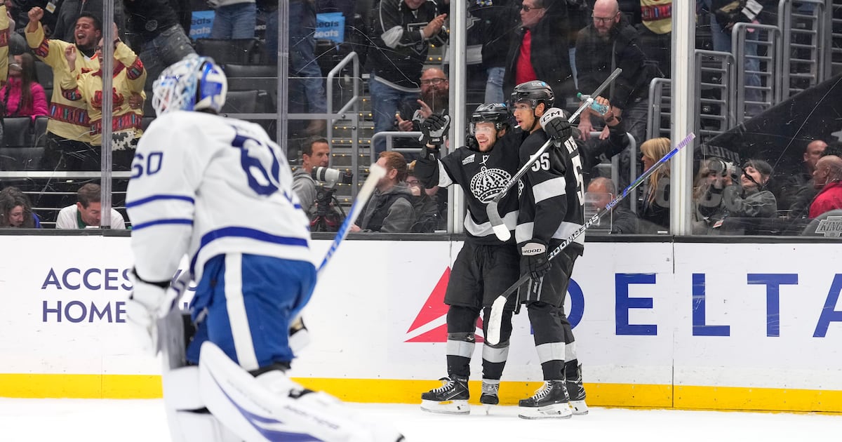 Kings pick up 2 huge points in overtime barn burner, defeat Toronto 7-6 – Annenberg Media