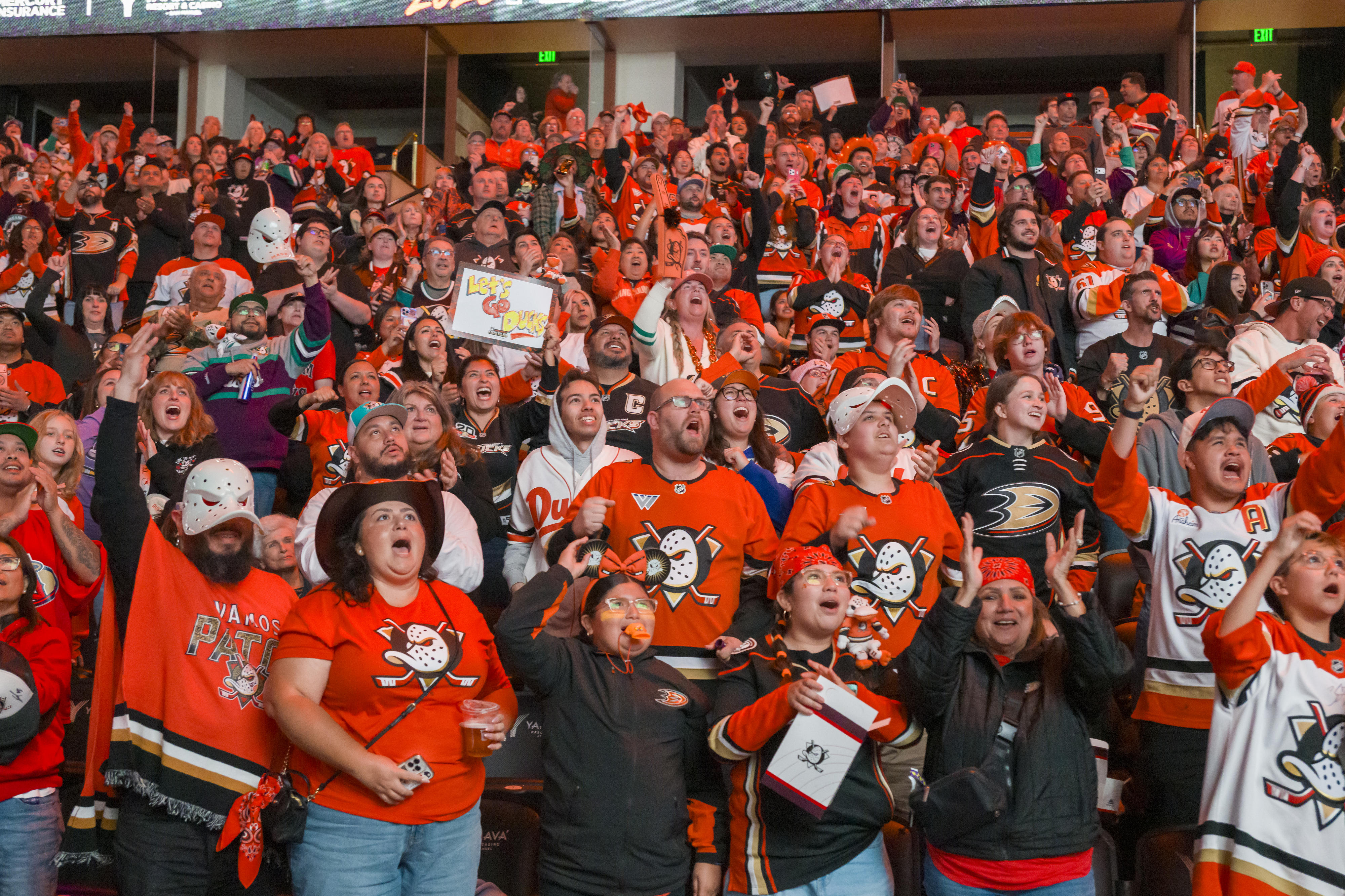 Fans react during the Anaheim Ducks Watch Party at the...
