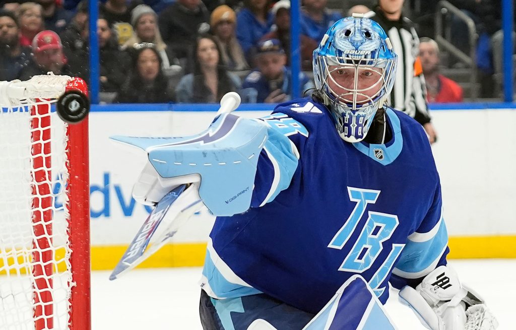 Tampa Bay Lightning aim to make home ice nice again in NHL playoffs