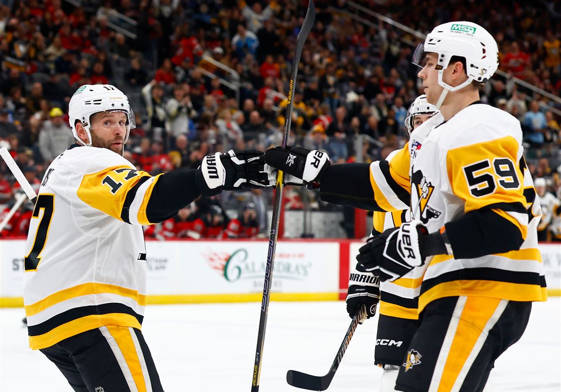 Penguins clinch first playoff berth since 2022 with win over Devils