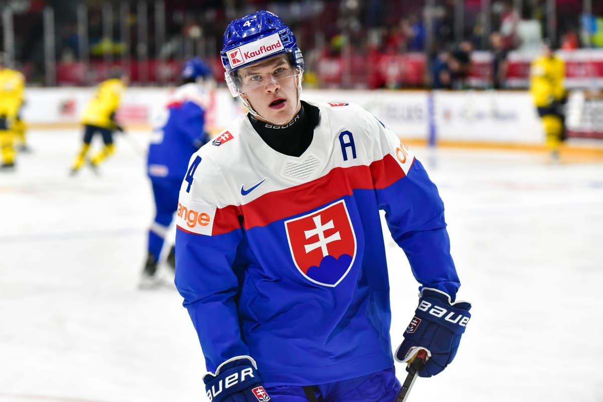 Sabres sign Maxim Strbak to three-year, entry-level contract