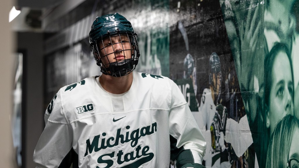 Hockey homecoming as Charlie Stramel signs with Wild – Twin Cities