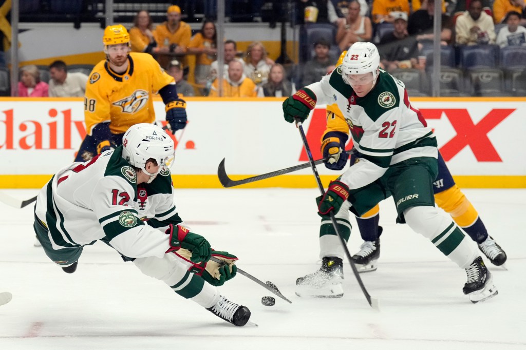 Wild rally falls short in Nashville