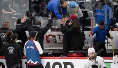 Los Angeles Kings coach DJ Smith showered with glass after Colorado Avalanche fan breaks pane behind bench
