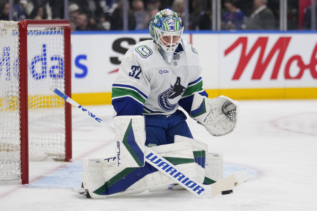 Canucks Recall Jiri Patera, Kevin Lankinen Out Day-To-Day – Pro Hockey Rumors