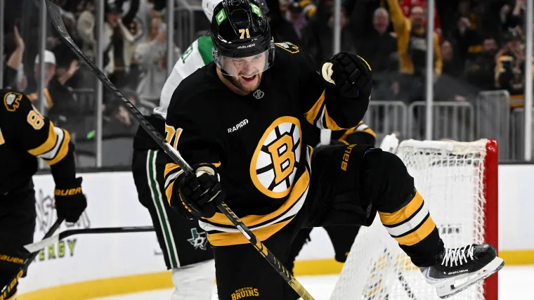 Viktor Arvidsson's Hat Trick Propels Bruins To Huge Win Over Stars image