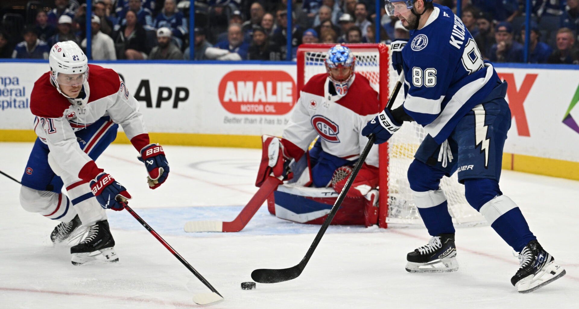 Lightning drop game to Canadiens, 4-1