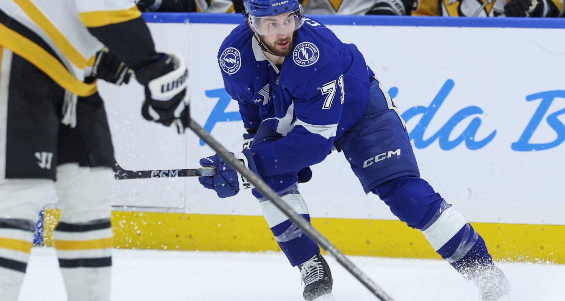 Cirelli’s hat trick leads Lightning to 6-3 win over Penguins