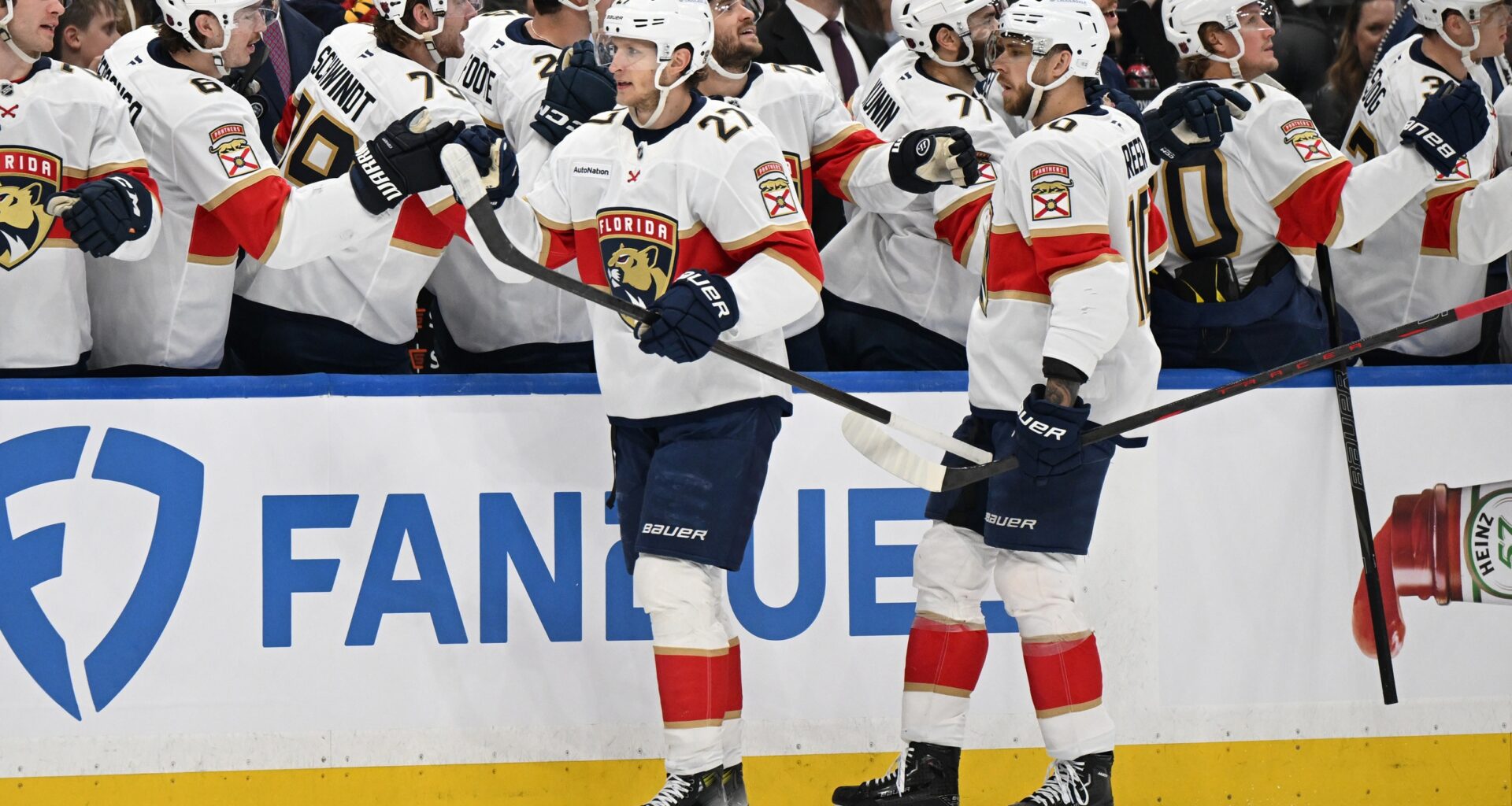 Panthers close trip with 6-2 win over Maple Leafs