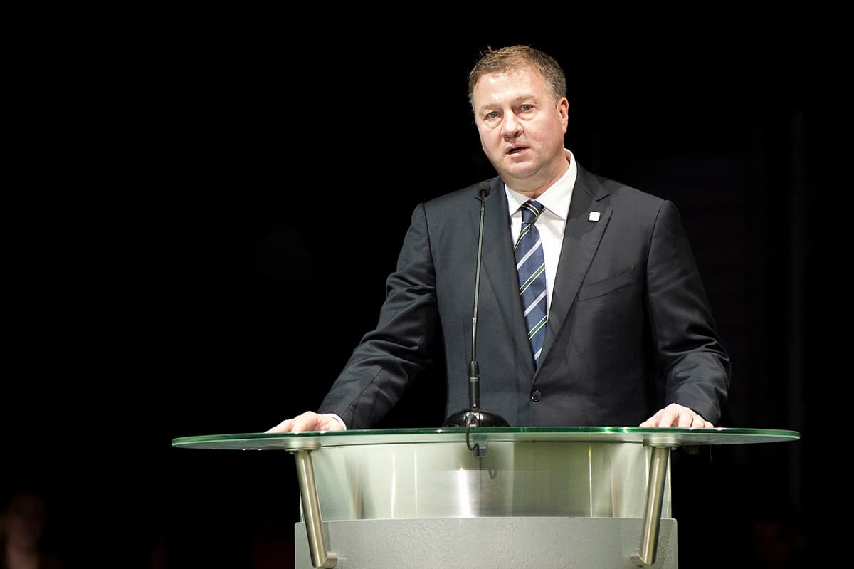 If Maple Leafs are looking at Mike Gillis, it should be for President of Hockey Operations role
