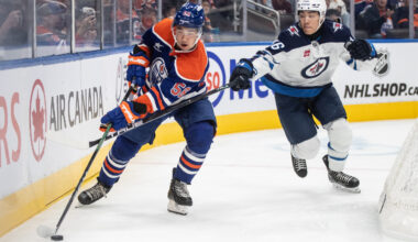 Oilers sign forward William Nicholl to three-year, entry-level contract