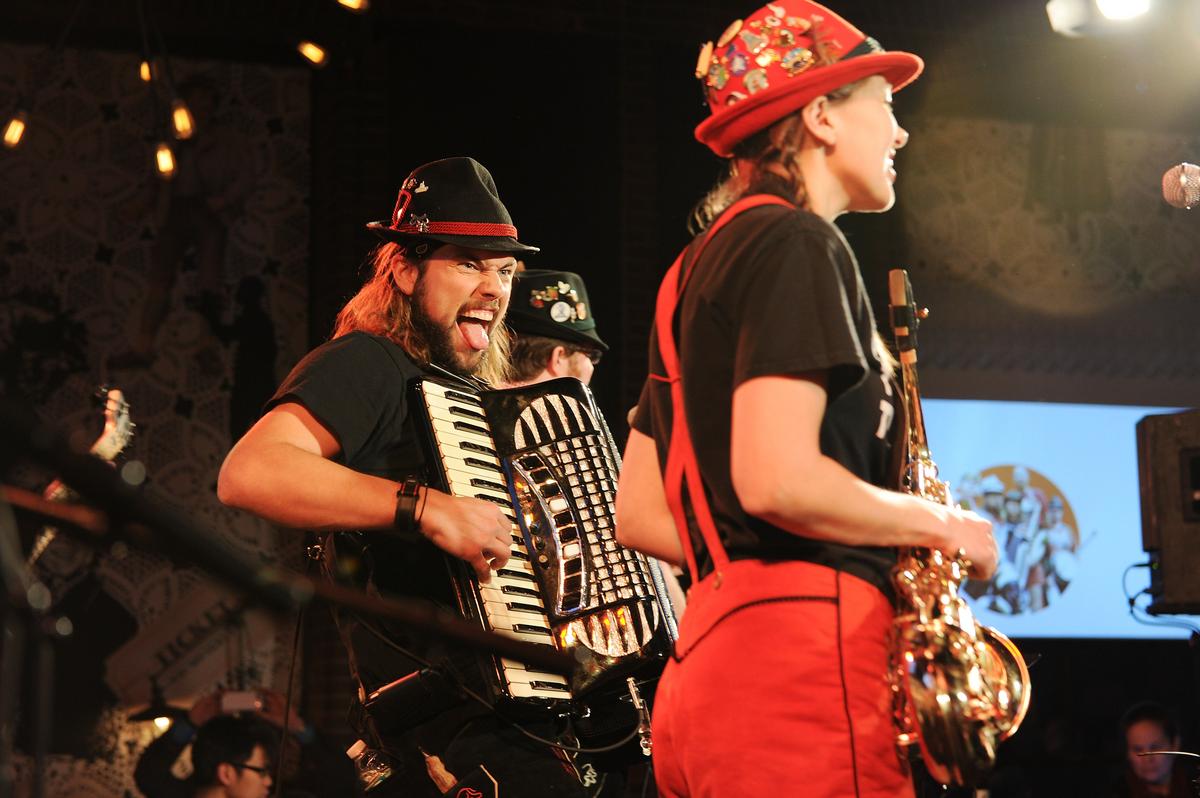 Buffalo Sabres Dyngus Day Polka Song