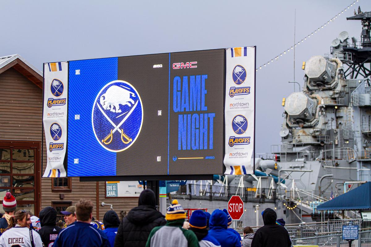 Top Photos From Sabres Party In The Plaza