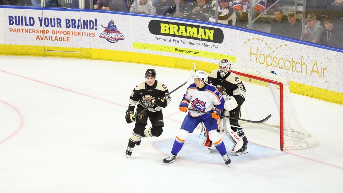 Emotional return for Thompson as Bears visit Bridgeport before relocation