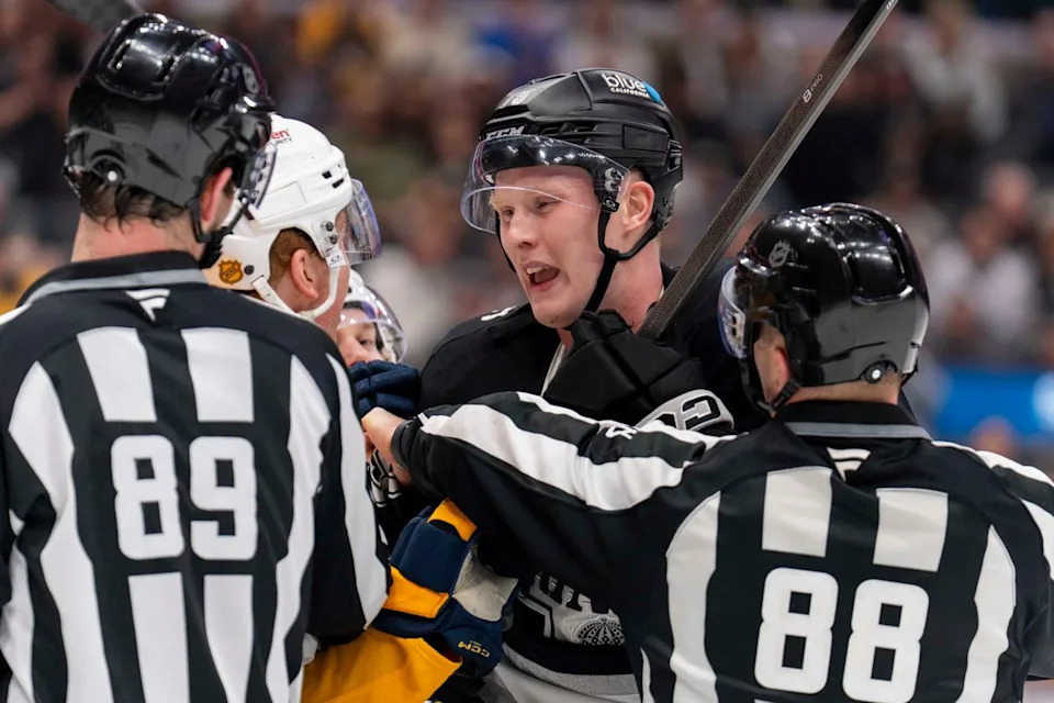 Los Angeles Kings C Samuel Helenius (79) starts a fight during an NHL game against the Nashville Predators, Monday April 6th, 2026 in Los Angeles, California. 