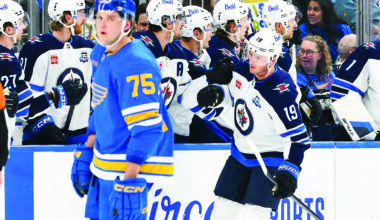 Jets get past Blues to dampen St. Louis' playoff hopes