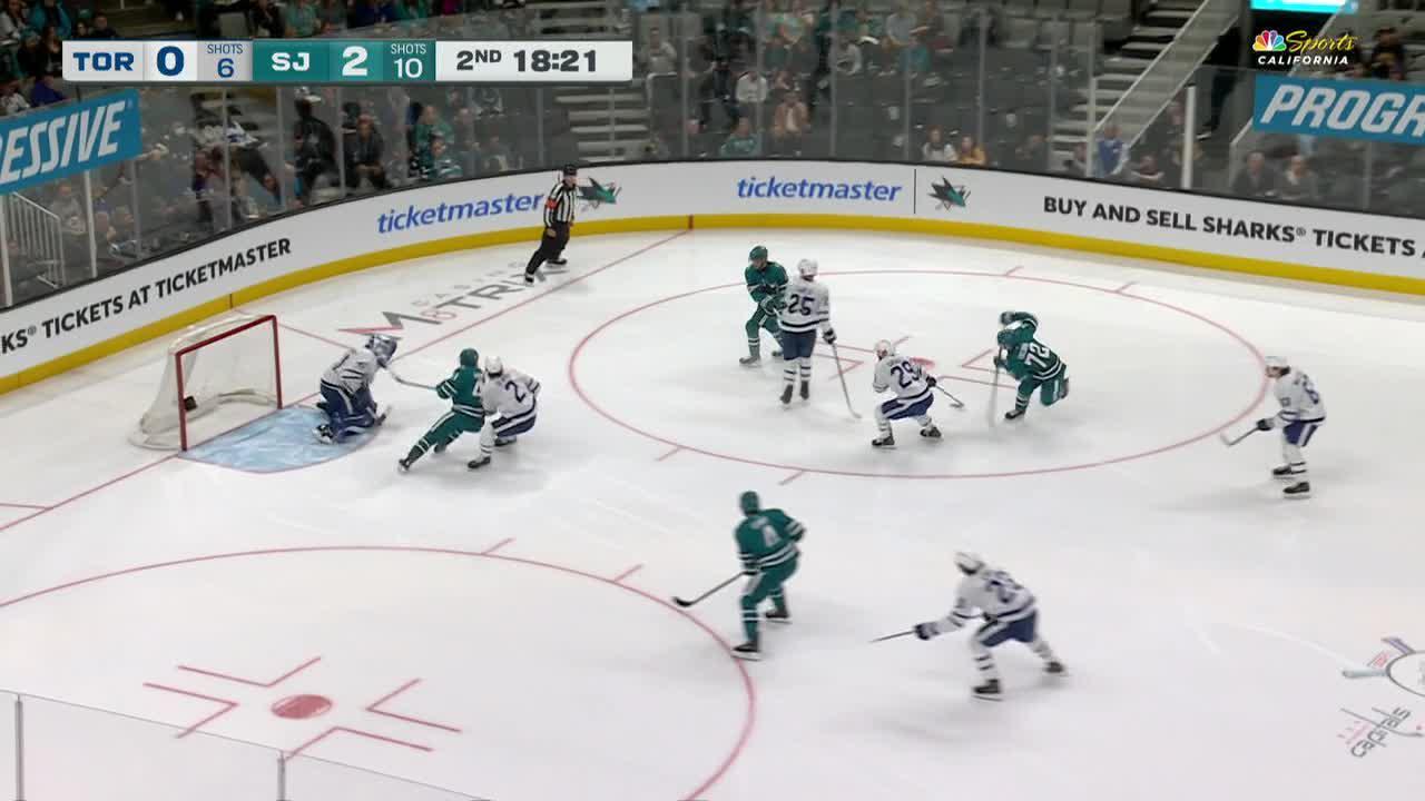 Sharks win 4th straight to improve playoff hopes, beating the Maple Leafs 4-1