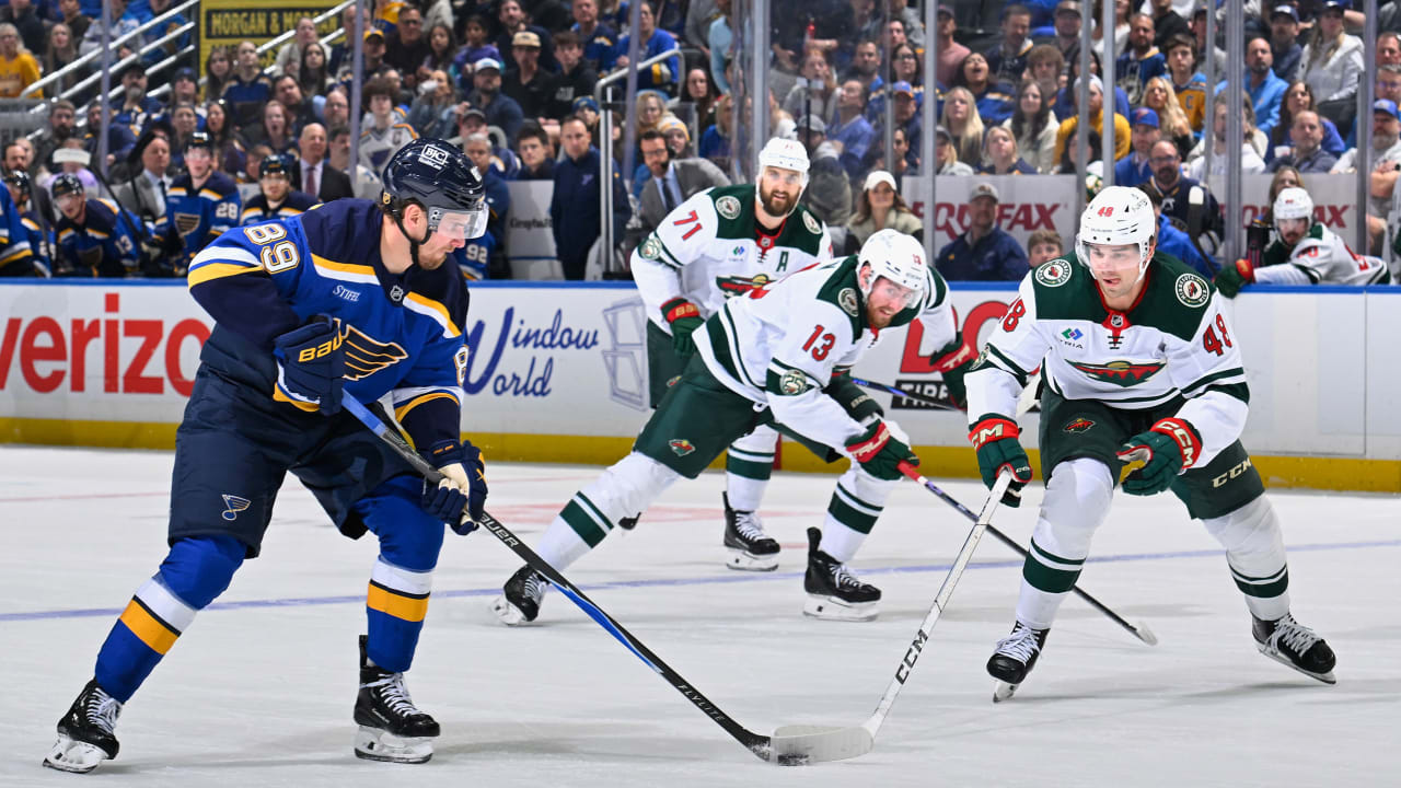 Blues score 5 unanswered goals, rally past Wild