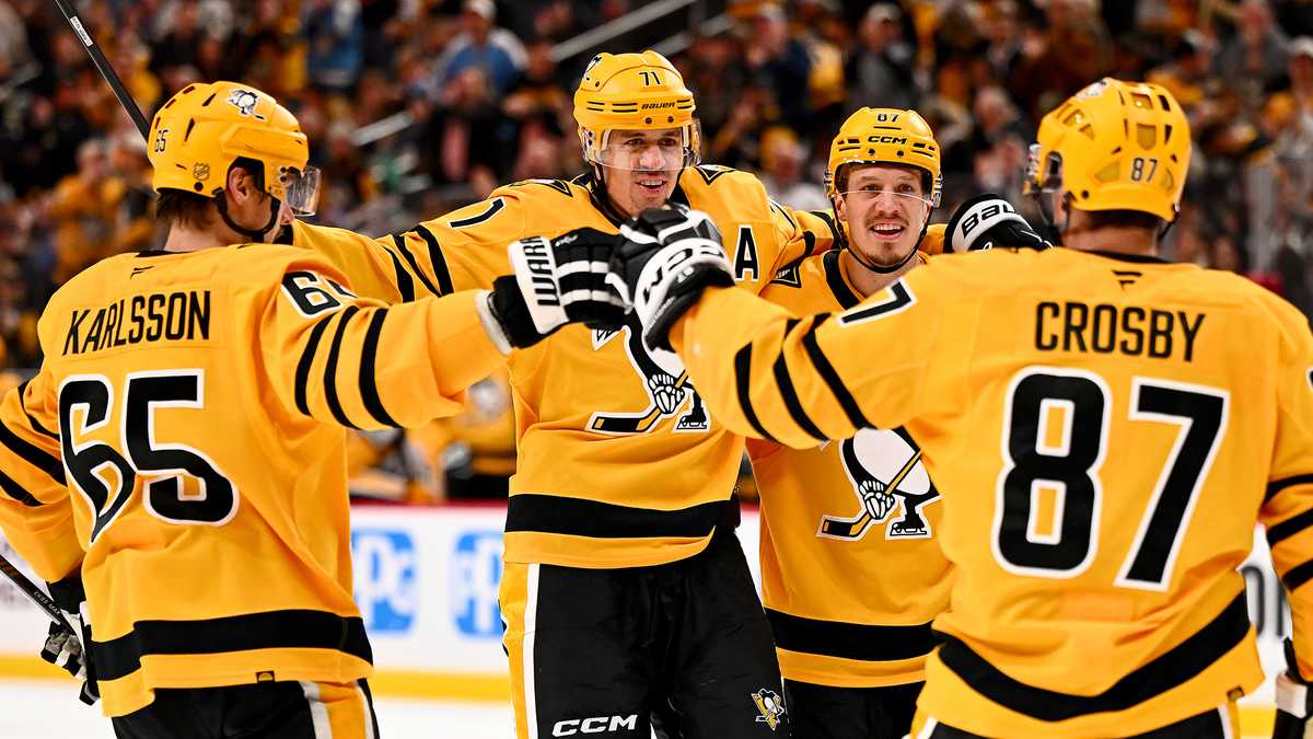 NHL playoff race shaken up as Flyers rise and Red Wings fall