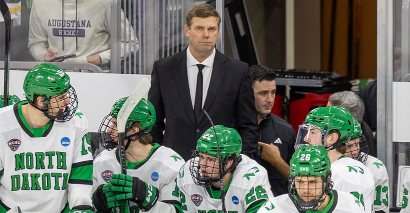 (photo: Bill Prout, CenterIceView)