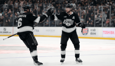 Kings defeat Canucks, move back into 2nd wild card in West