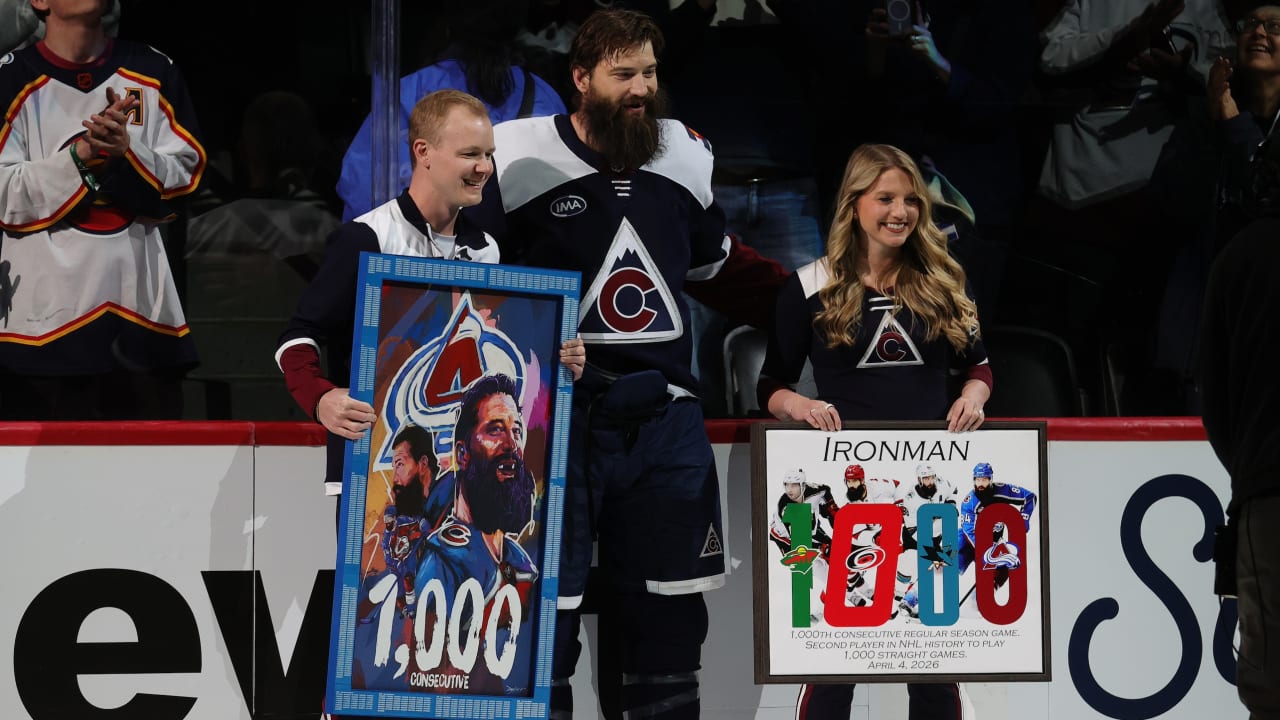 Burns honored for 1,000th consecutive NHL game
