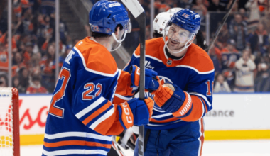 Oilers top Blackhawks 3-1 to eliminate Chicago from playoff contention