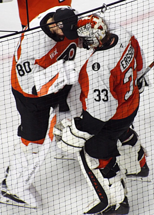 Flyers goalies Dan Vladar and Samuel Ersson - Windfelder