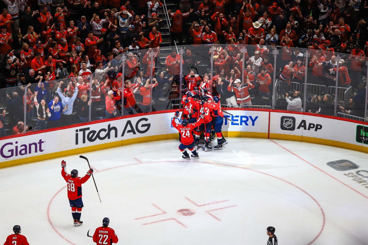 Happy 894-iversary! Alex Ovechkin scored his 894th career goal and tied Wayne Gretzky one year ago today.