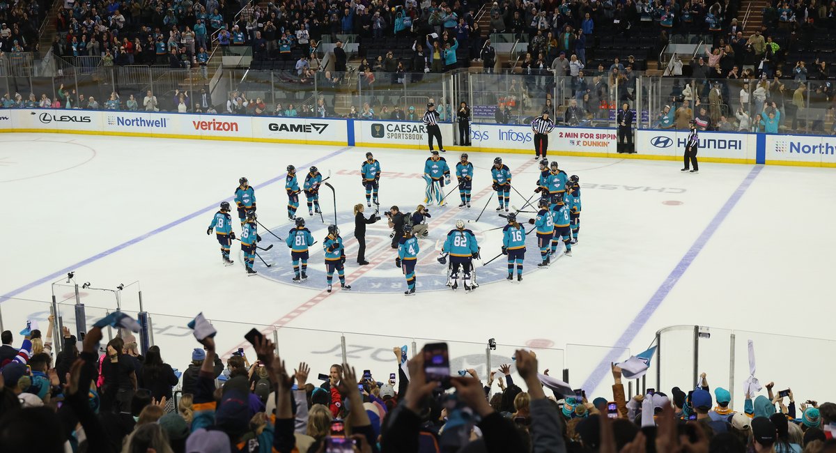 From sparse crowds to selling out MSG: Is women's hockey catching on in NYC?