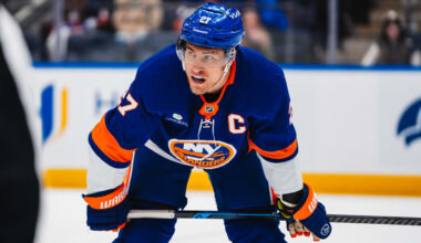 Baggie Day Buzz: Islanders open to re-signing Lee