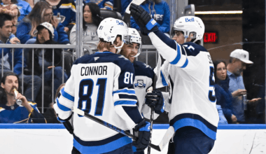 Jets hold off Blues for 3rd straight victory