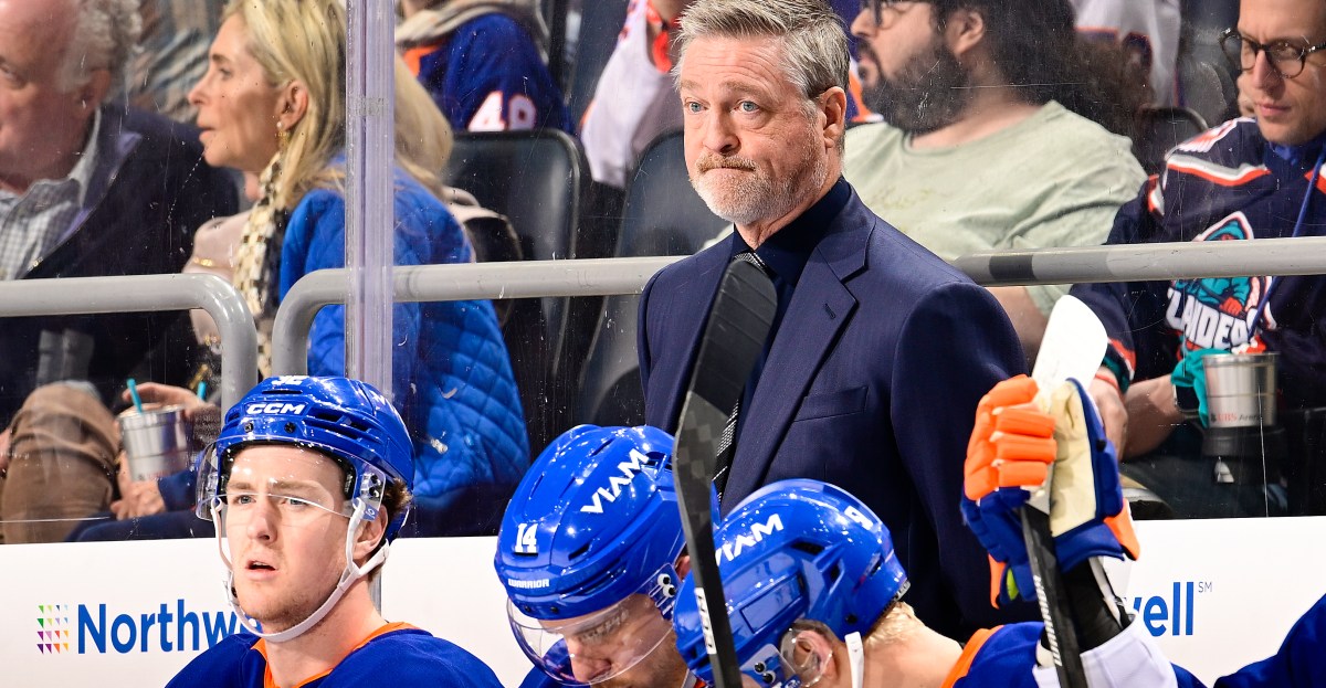 Easter Surprise: Islanders fire Patrick Roy, hire Pete DeBoer as head coach
