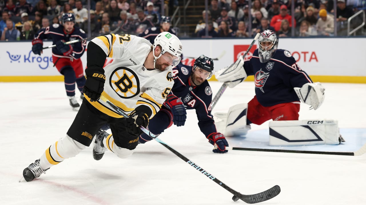 Bruins edge Blue Jackets, who fail to gain in Metropolitan race