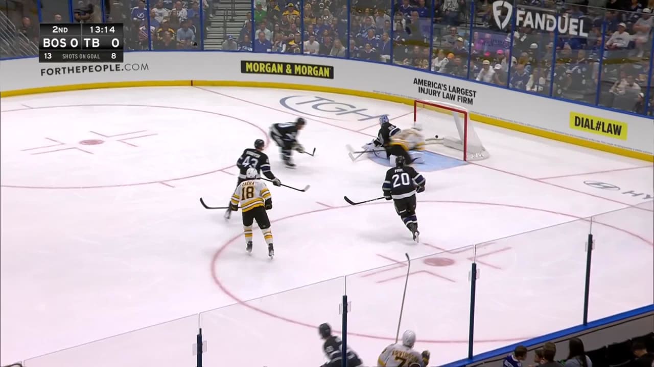 Mittelstadt Gives Bruins 1-0 Lead