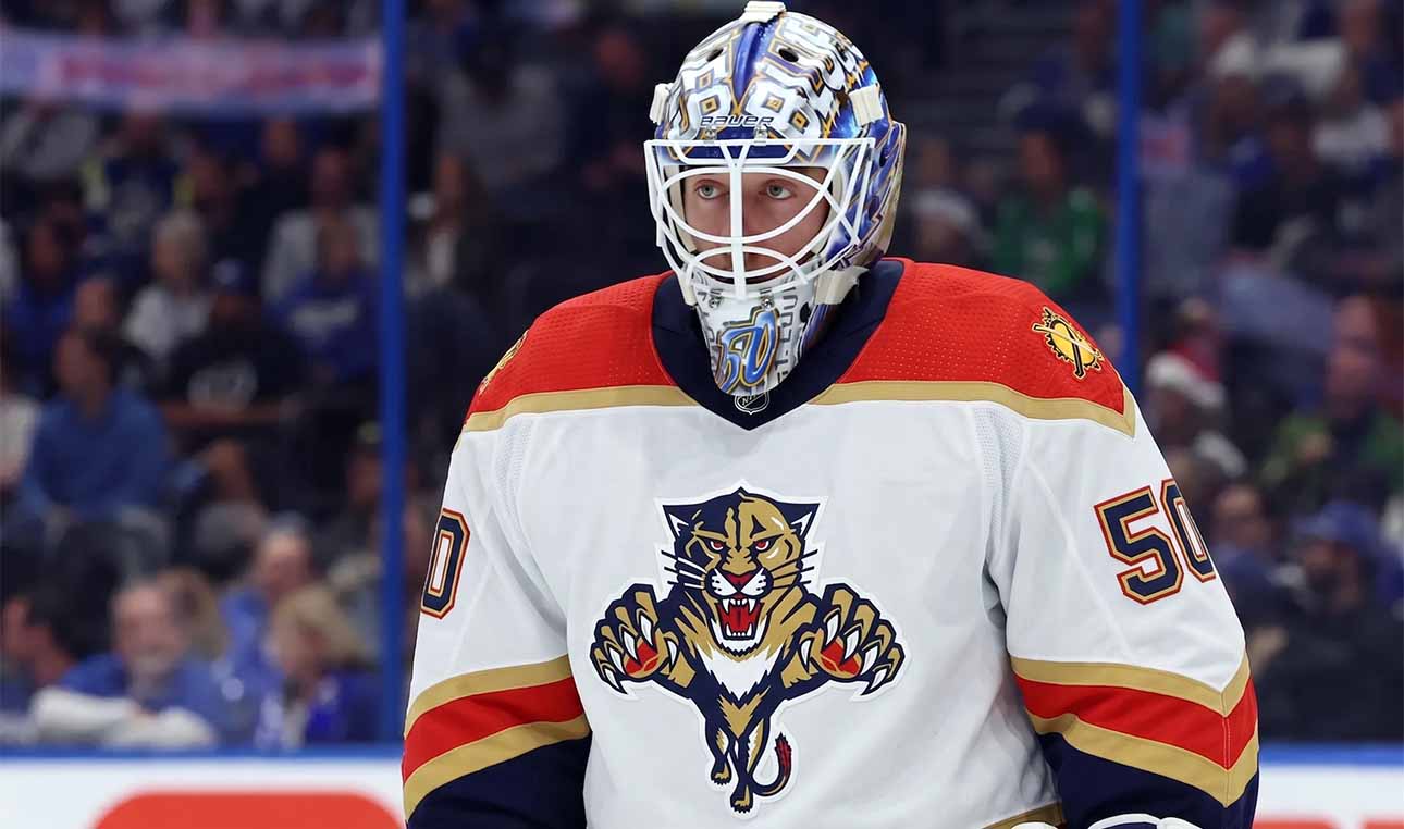 St. Louis Blues goaltender Jordan Binnington, in net during an NHL game. He is a primary trade target for the Florida Panthers to replace Sergei Bobrovsky.