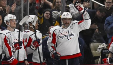 Ovechkin gets ovation during possible final game in Pittsburgh