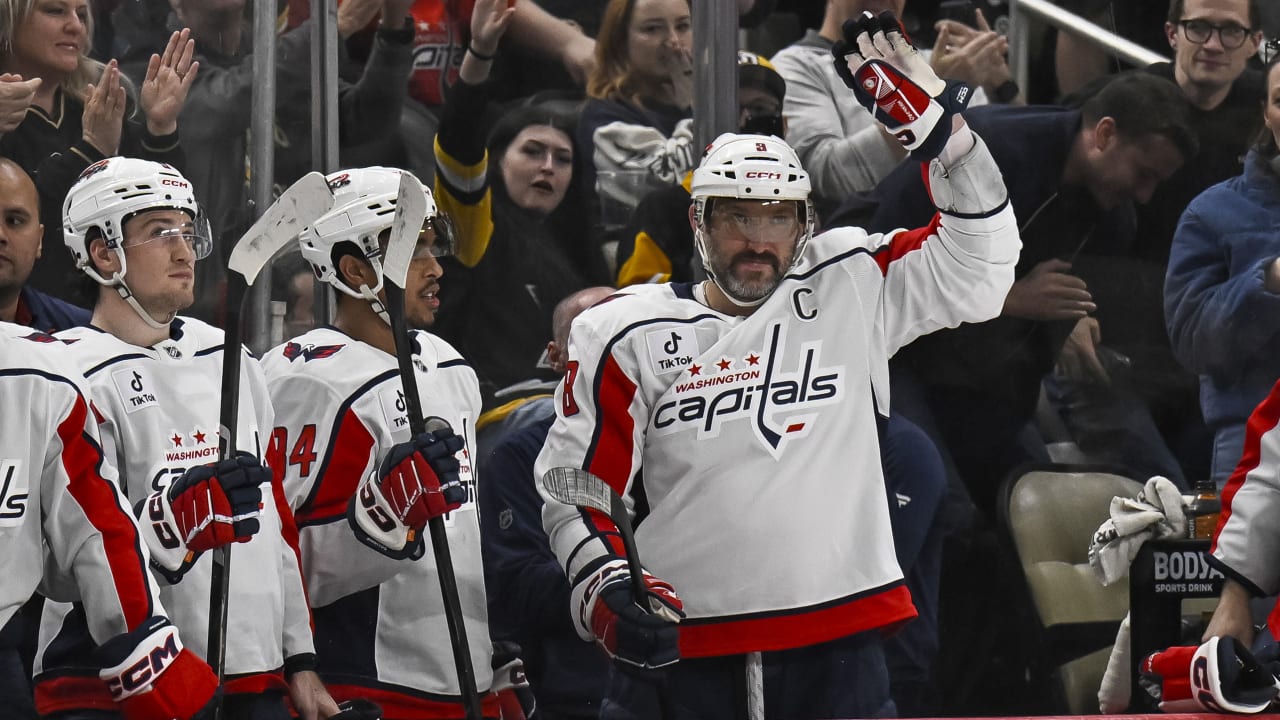 Ovechkin gets ovation during possible final game in Pittsburgh
