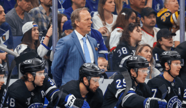 Cooper has 'perfect demeanor,' continues winning ways as Lightning coach