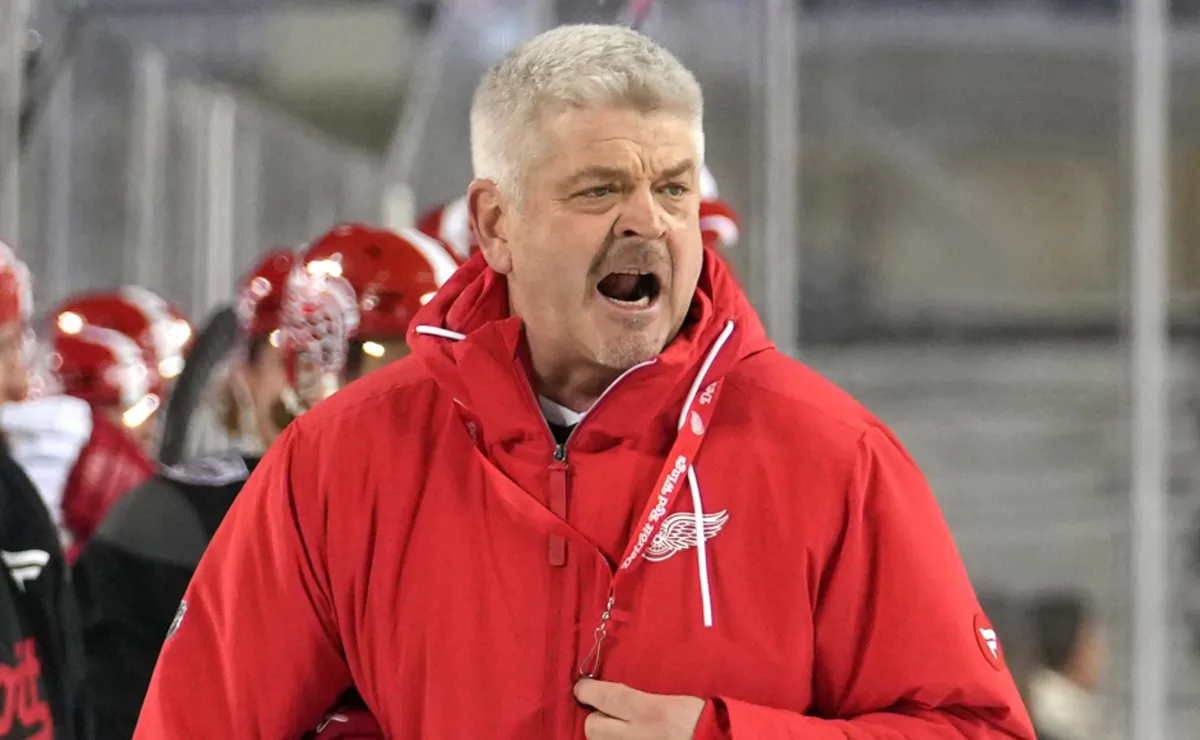 Todd McLellan admits Red Wings ‘aren’t elevating’ after another loss vs Penguins