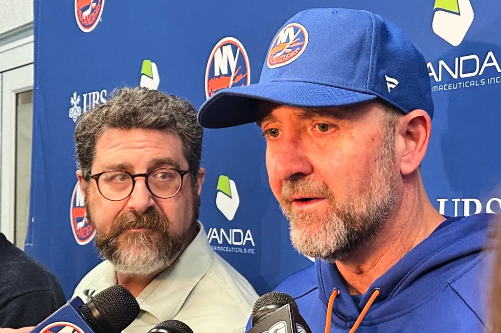 New York Islanders head coach Peter DeBoer speaking to media.