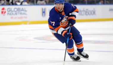 Islanders' Tony DeAngelo expected to return from lower-body injury