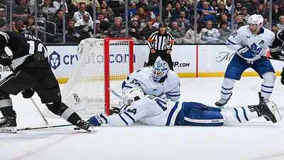 Los Angeles Kings troll Toronto Maple Leafs using “google the year when the Leafs last won” comment after 7-6 overtime win in NHL game