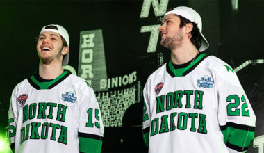 Soaking in Sin City : College Hockey News