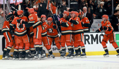 Ducks rally to win Game 4 in OT, push Oilers to brink in West 1st Round