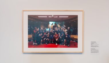 From Bell Centre to museum: Canadiens team photo hanging at local exhibition