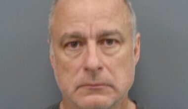 Son of Boston Bruins legend Gerry Cheevers charged with sports ticket fraud