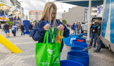 Tampa Bay Lightning, Mosaic celebrate 13 years of Goals for Food program